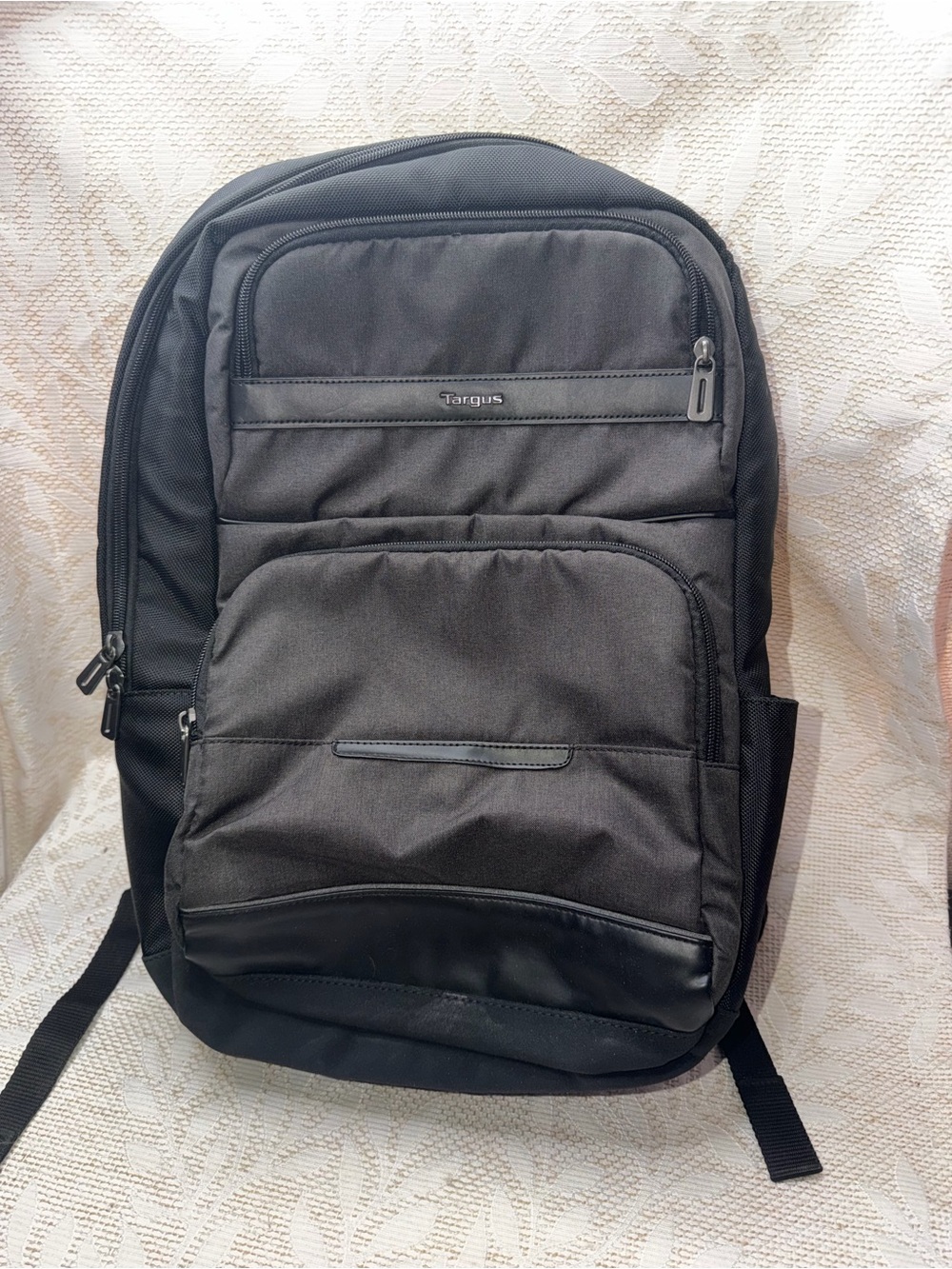Targus Black Men's Laptop Padded Backpack - Professional Everyday Bag